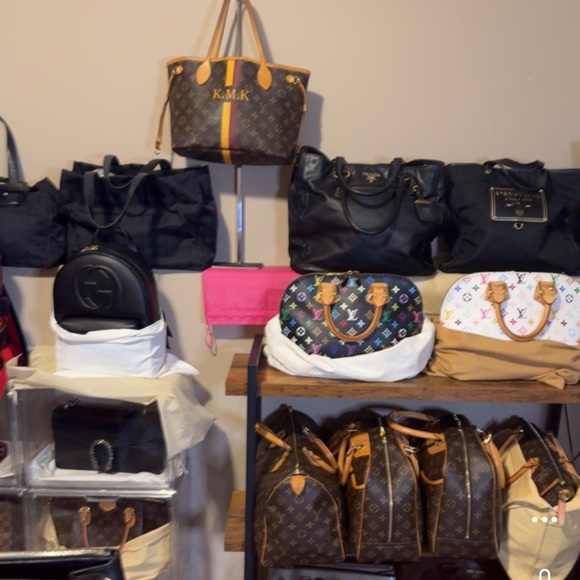 New Arrivals Bags &Wallets , my live listing. - Picture 2 of 2